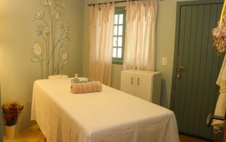 massagem-com-pedras-quentes